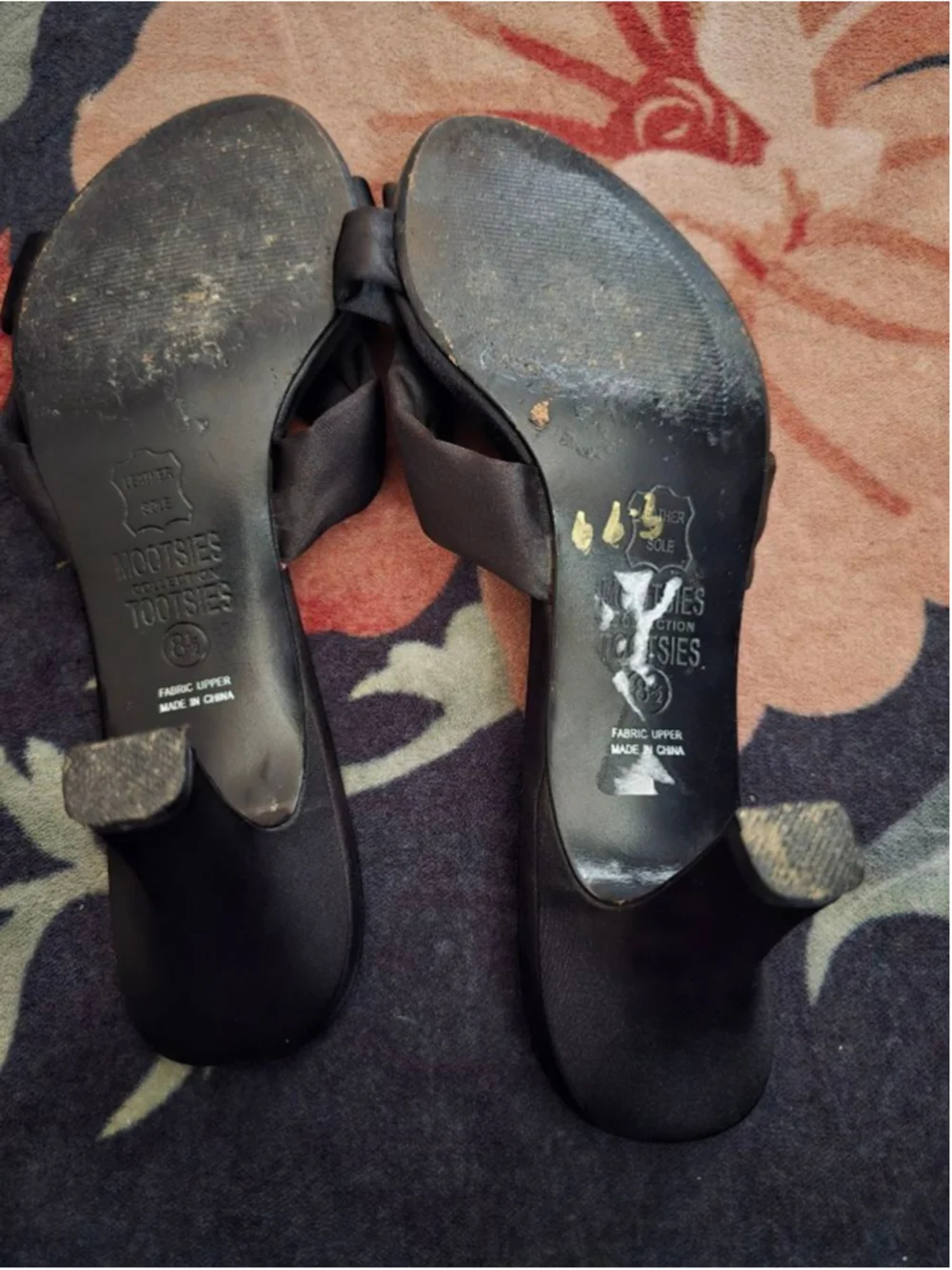 Mootsies Tootsies Black Bow Kitten Heel Mules Sandals Size 8.5 Lightly Worn